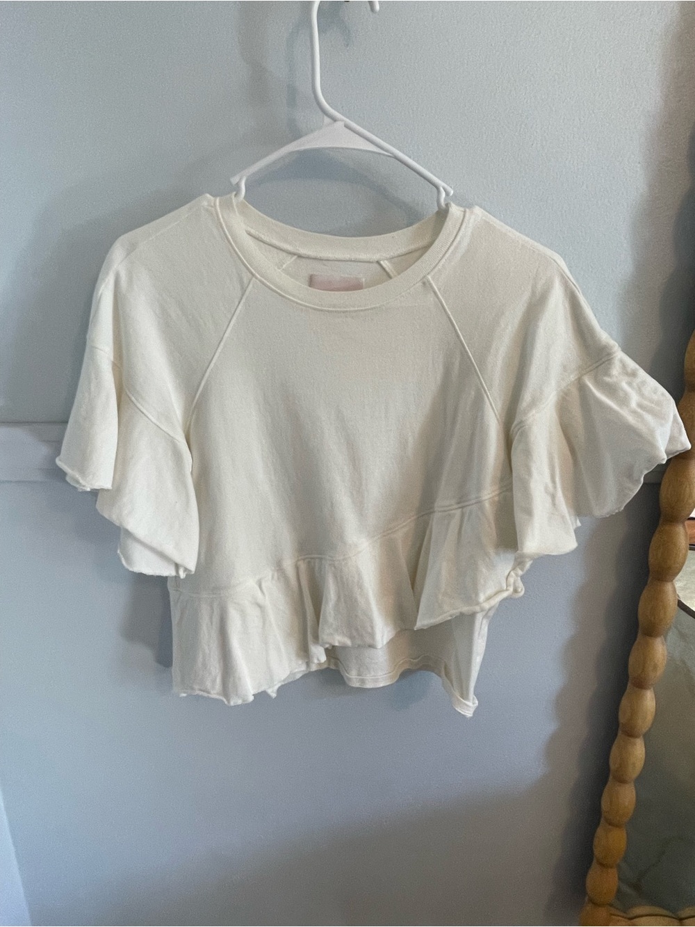 cinq a sept Cream Ruffle Sleeve Cropped Top